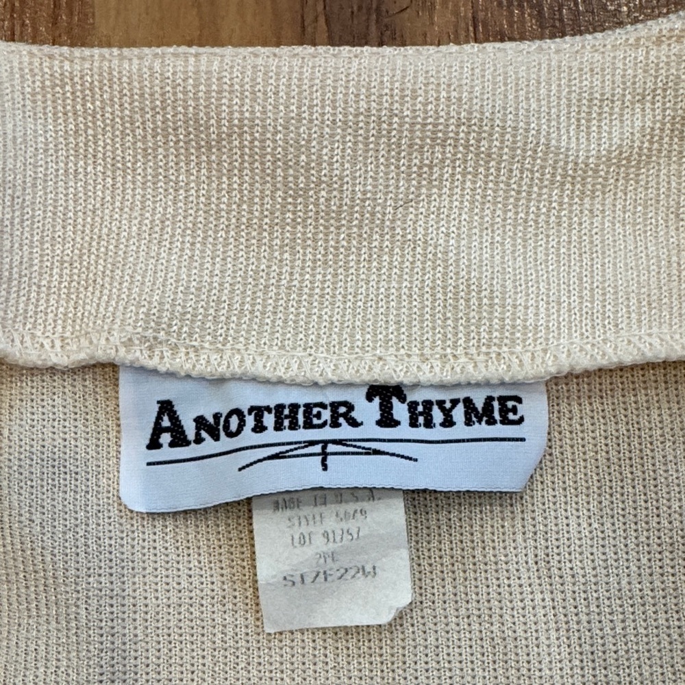 Elegant Two-Tone Open Front short sleeve cardigan - Picture 2 of 5